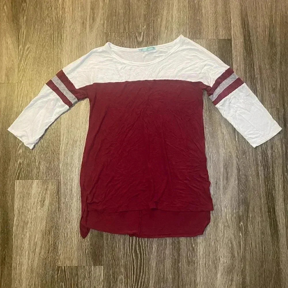 Womens Maurices Red 3/4 Sleeve Tee - S